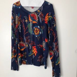 A colourful Navy blue sweater made by Merona.